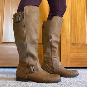 Knee- High faux leather Boots
